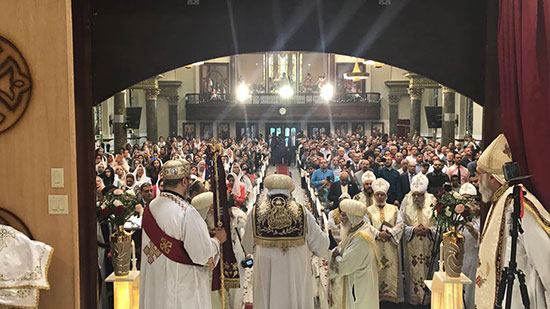 البابا يشيد بكنيسة القديسة هيلانة والقديسة أناسيمون بكوينز