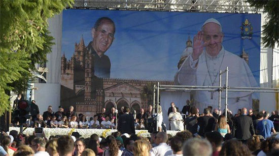 البابا فرنسيس: نحتاج اليوم إلى رجال ونساء حقيقيين يحبون المهمشين والضعفاء