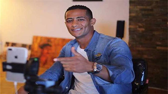 بالفيديو.. محمد رمضان يستعرض مهاراته في كرة القدم ويوجه رسالة لـ