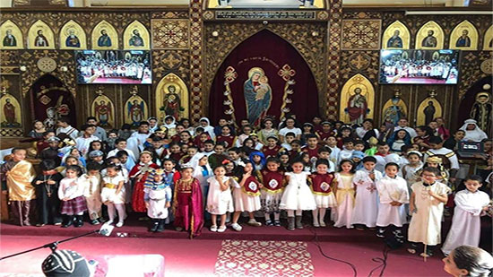 بالصور.. الأنبا بولا يشهد احتفالات كنيسة العذراء في برايتون بعيد النيروز