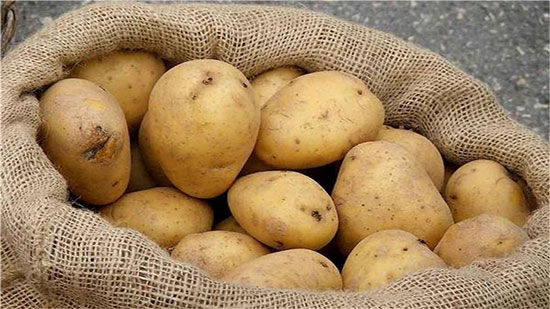 عمرو أديب : الدولة ملهاش دعوة بزيادة أسعار البطاطس  