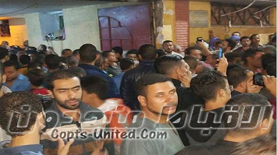 مئات الأقباط غاضبون أمام مستشفى مغاغة: 
