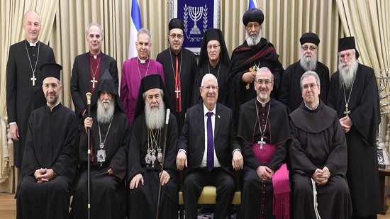 الرئيس الإسرائيلي لـ رؤساء الطوائف المسيحية: لن نمس حرية الأديان
