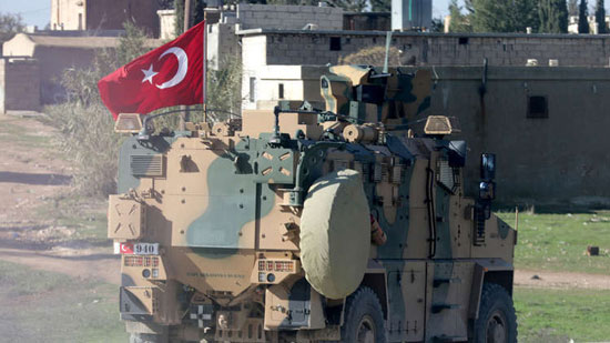 عربة عسكرية تركية في ضواحي منبج
