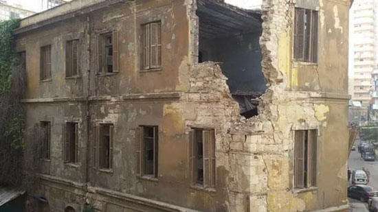 انهيار مبني الحقانية بالإسكندرية
