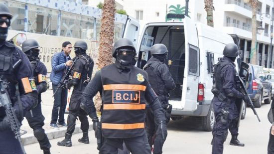 القبض على 3 فرنسيين متورطين في تمويل الإرهاب