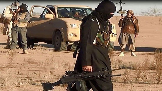 عمرو أديب: أمريكا تنقل عناصر من داعش إلى بعض الأماكن النائية في سوريا