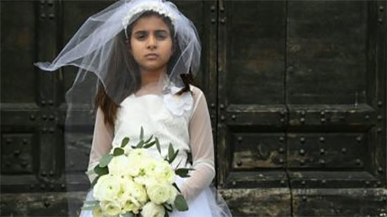 مسيرات لبنانية تطالب بمنع الزواج المبكر