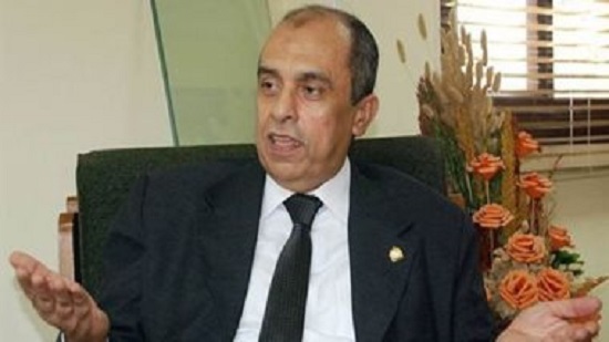 عز الدين أبو ستيت وزير الزراعة واستصلاح الأراضي