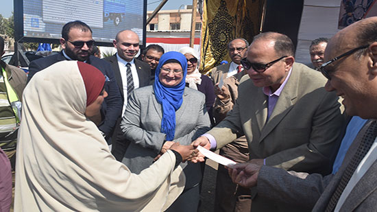 محافظ الفيوم يسلم 50 مشروع  رزق حلال