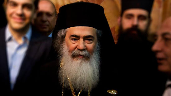 بطريرك القدس للروم الأرثوذكس يتبرع بـ 50 ألف دينار للغارمات