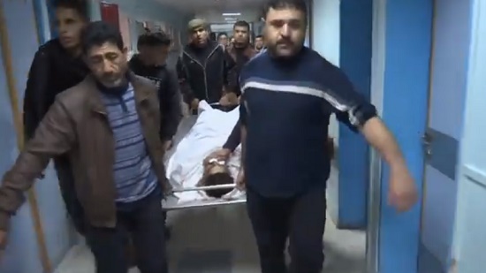  بالفيديو .. مقتل فلسطيني بنيران الجيش الإسرائيلي على حدود قطاع غزة
