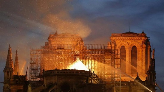  حادثة حريق كاتدرائية نوتردام