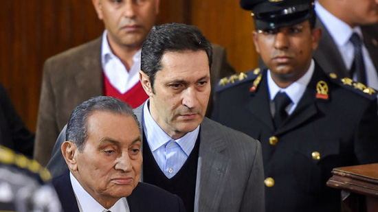 علاء مبارك يطرح أسئلة حول صفقة القرن 