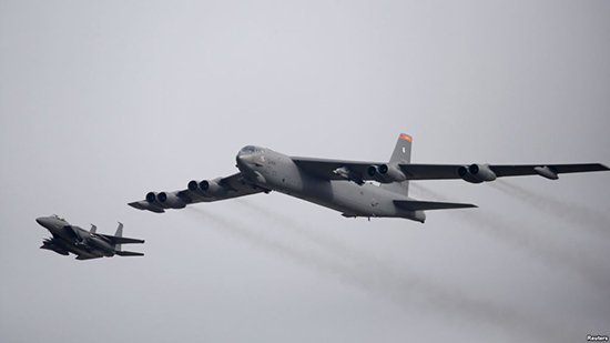طائرة من طراز B-52