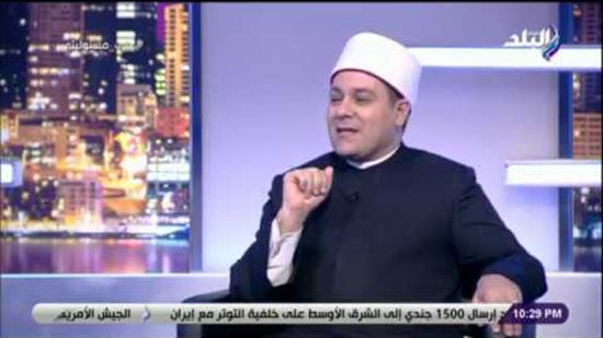  فيديو.. مظهر شاهين: الحرارة الشديدة تسقط صلاة الفريضة في المسجد