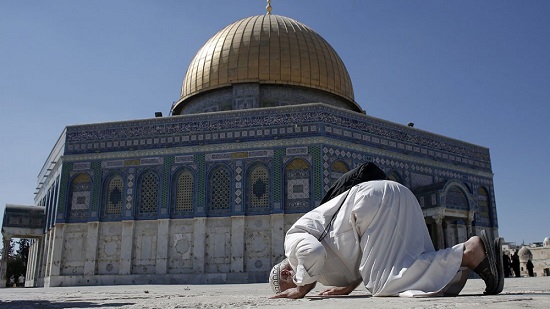 حاولا الصلاة في المسجد الأقصى.. مقتل شاب وإصابة أخر برصاص القوات الإسرائيلية
