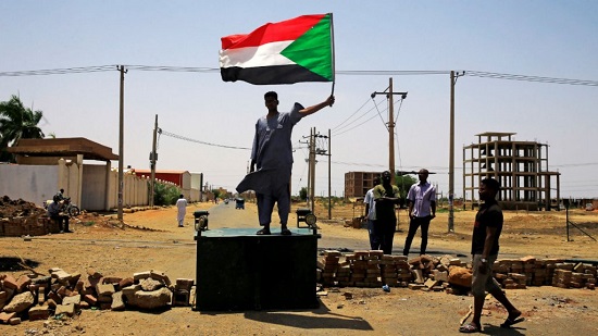  لوفيجاور: السودان أصبح مسرحا للمنافسة بين دول الشرق الأوسط وروسيا والصين 
