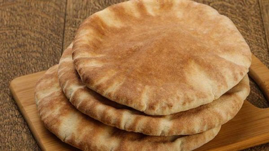 مجلس الوزراء يتواصل مع التموين ويكشف حقيقة رفع سعر رغيف الخبز المدعم لـ60 قرشا