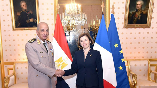 وزيرة دفاع فرنسا تشيد بجهود مصر في مكافحة الإرهاب