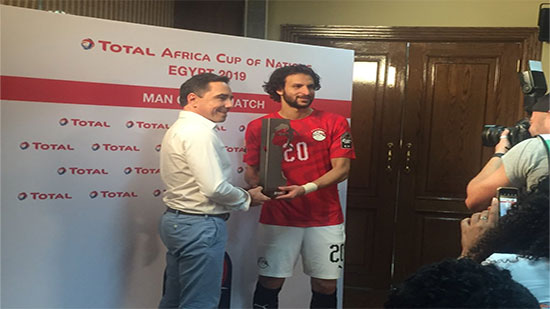 اختيار محمود علاء أفضل لاعب في مباراة مصر وزيمبابوي