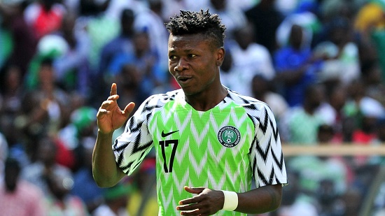 استقرار الحالة الصحية للاعب منتخب نيجيريا بعد إصابته بتوقف في عضلة القلب

