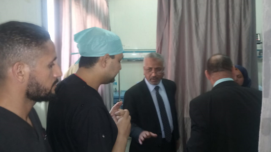  نائب رئيس جامعة الأزهر لوجه قبلي يتفقد المستشفي الجامعي بطب الأزهر بأسيوط