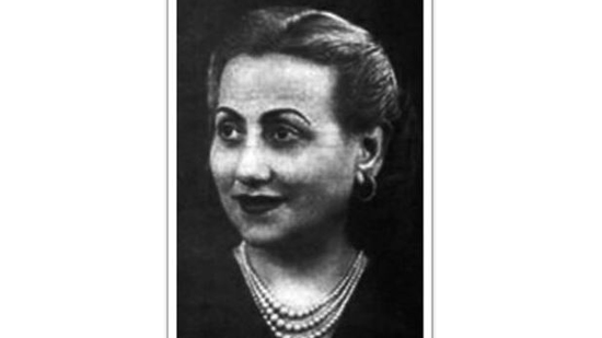 منيرة ثابت.. أول كاتبة سياسية ورئيسة تحرير جريدة سياسية