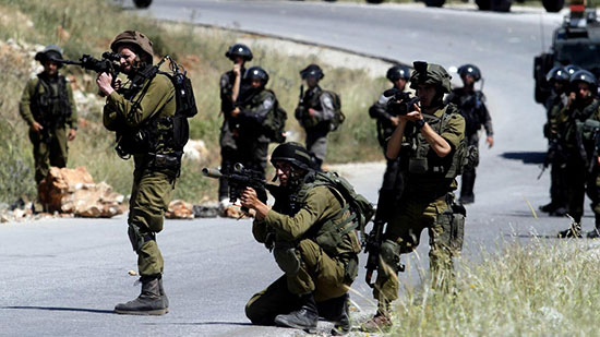  إصابة فلسطينين برصاص الجيش الإسرائيلي