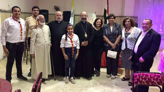  العائلة المقدسة بالمطرية تحتفل بحضور بطريرك الكنيسة القبطية الكاثوليكية وإعطاء درجات ل 8 شمامسة