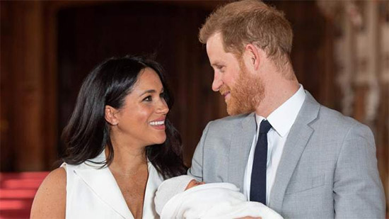الأمير هاري يضع ميجان ماركل في موقف محرج بسبب طفلهما