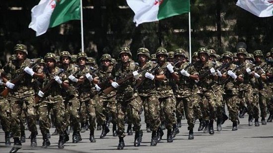 الجيش الجزائري يتوعد 