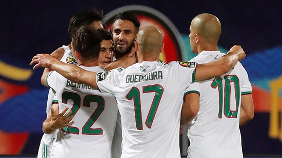  انطلاق أحداث مباراة الجزائر و