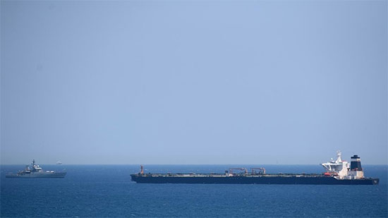 الخارجية الأمريكية تطالب إيران الإفراج الفوري عن سفينة نفط احتجزتها