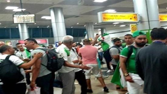 شغب الجزائريين في مطار القاهرة