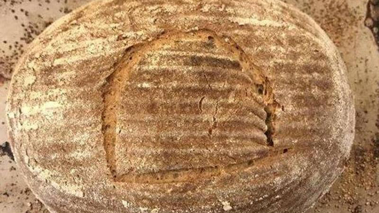 رغيف خبز طازج بخميرة عمرها 4500 عام
