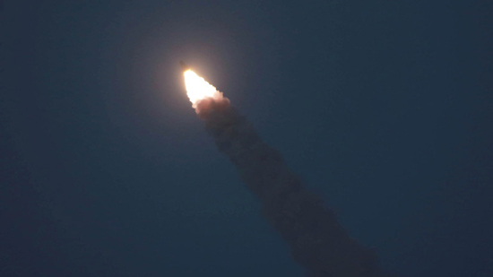 خبراء: بيونغ يانغ في المرحلة النهائية من استكمال تطوير نسختها من صاروخ 