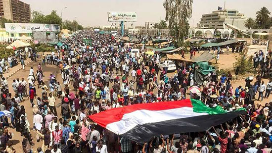 مسئول أمريكي: نركز على مساعدة الشعب السوداني في المرحلة الانتقالية
