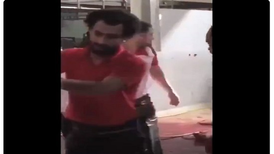 روسيا اليوم تنشر فيديو لمحمد صلاح في أحد مجازر اللحوم بدولة عربية
