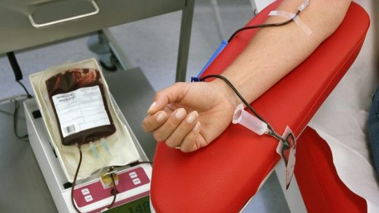 هل من الخطر التبرع بالدم في يوم صيف حار؟