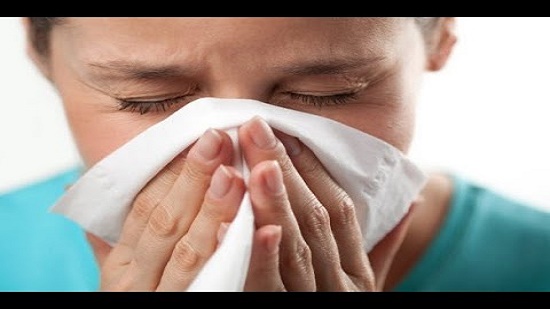 لهذه الأسباب تصاب بإنفلونزا الصيف.. متى تستدعي القلق؟