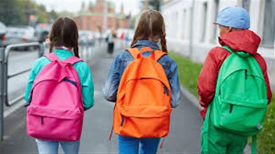 قبل بدء الدراسة.. نصائح عند شراء حقيبة المدرسة لأطفالك