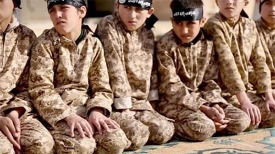 لمنع تفريخ أجيال جديدة من الارهابيين  ...20 طفلا نمساويا لدي داعش فى الطريق للعودة الى بلدهم 