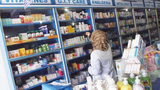 نائبة تتهم «الصحة» بالتقصير في فحص الأدوية قبل طرحها في السوق