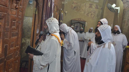  بالصور: ترقية راهبين بدير الملاك غبريال بيد الأنبا إبرام