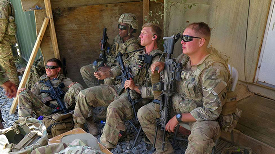 الجارديان: خطة واشنطن للانسحاب من أفغانستان ستتسبب في حرب أهلية شاملة