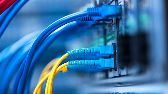 وزارة الاتصالات تكشف متي تصل سرعة الإنترنت لـ 20 ميجابيت في مصر