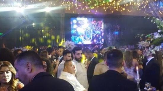 أمح في حفل زفاف أحمد فهمي وهنا الزاهد