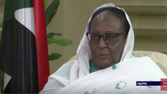 وزيرة خارجية السودان: سياسة البشير مع قطر عشوائية وأضرتنا ونبذل جهد لرفع السودان من قائمة الدول الراعية للإرهاب