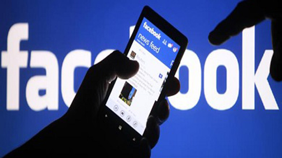 فيسبوك تعلق عشرات الآلاف من التطبيقات بسبب مخاوف بشأن البيانات